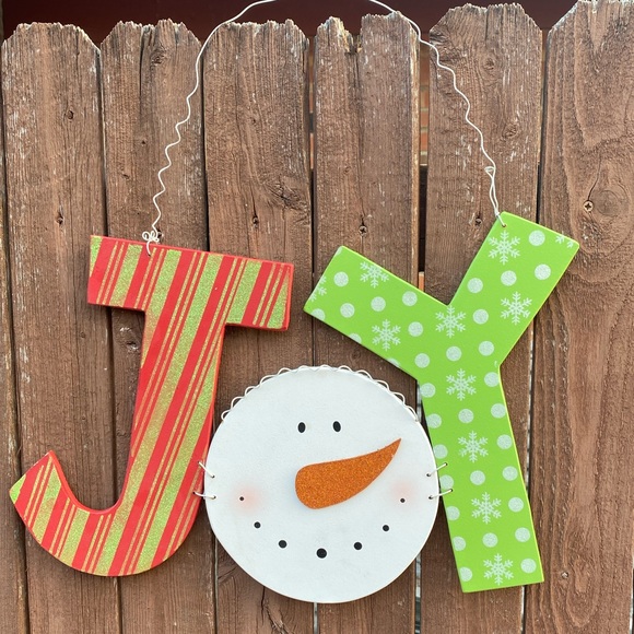 Celebrating Home Retired composite wood Christmas Sign JOY - Picture 1 of 9